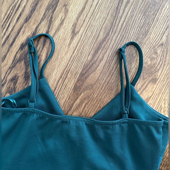 Emerald Green asymmetric dress with leg slit - Picture 3 of 5